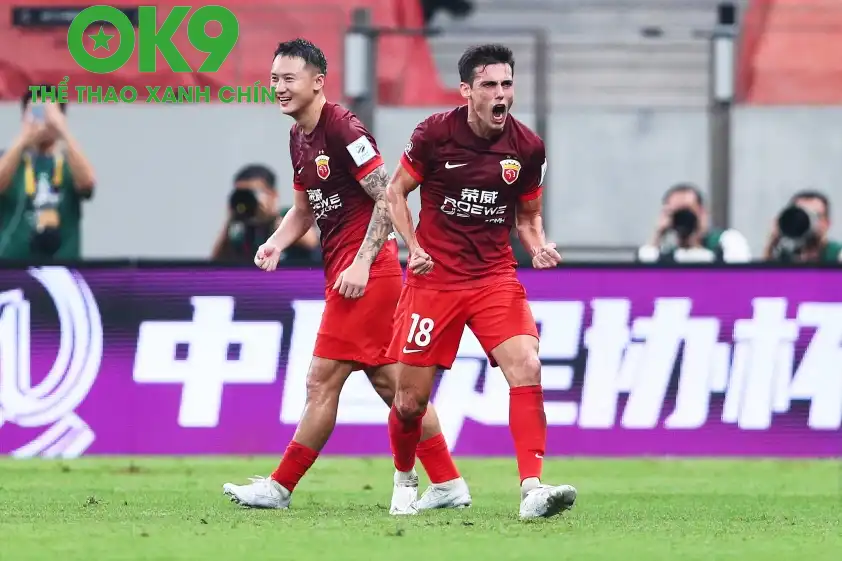 Shanghai Port được dự đoán sẽ giành 3 điểm để tiếp tục bám đuổi top 3 (Ảnh: Chinese Super League). Shanghai Port được dự đoán sẽ giành 3 điểm để tiếp tục bám đuổi top 3 (Ảnh: Chinese Super League).